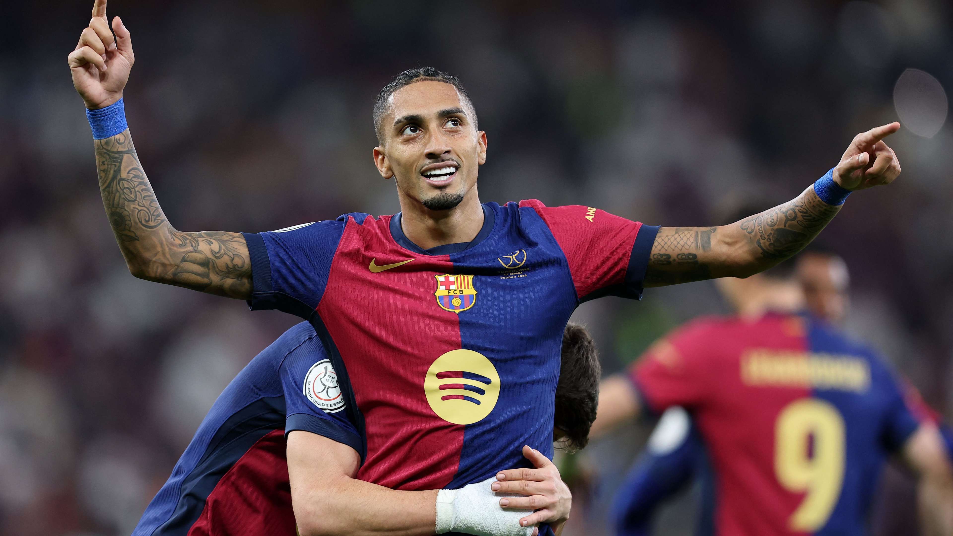 令人瞩目的 令人瞩目的